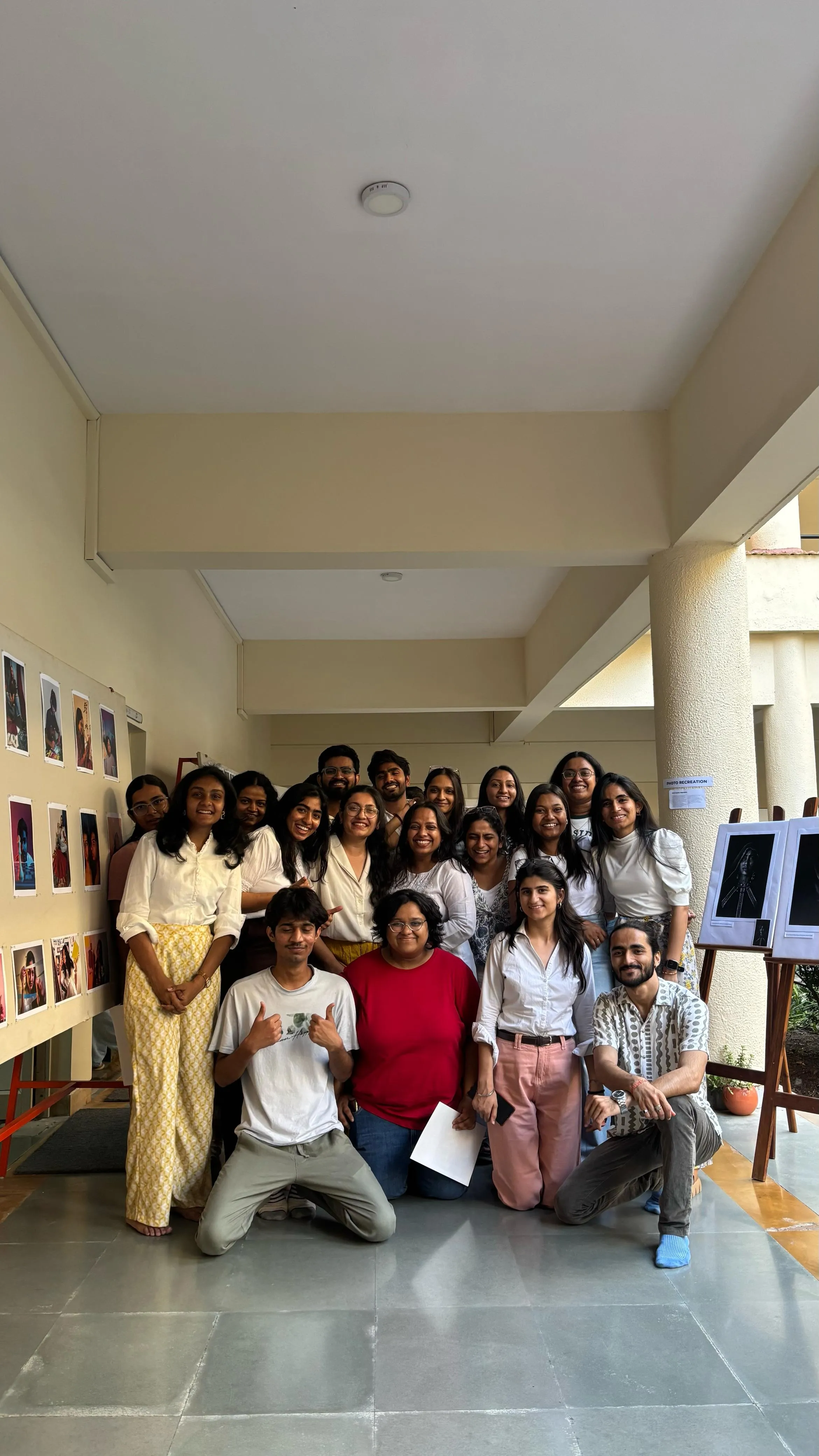Mdes Exbhit • Mar 25